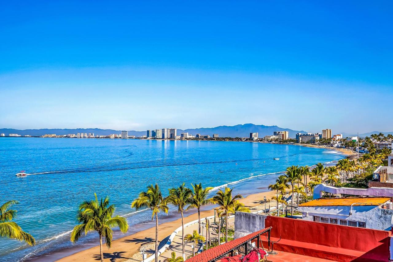 Malecon Beach Side Downtown Condo Puerto Vallarta Exterior photo